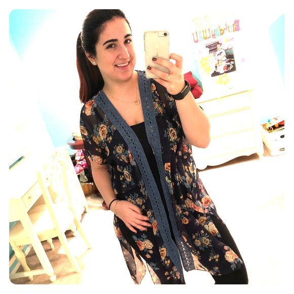 Mudd Other - NEVER WORN KIMONO!!!